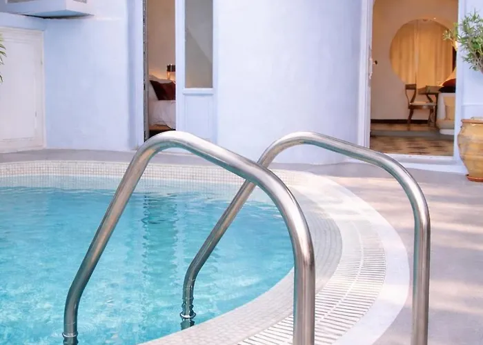 Ikastikies 4* Fira (Santorini)