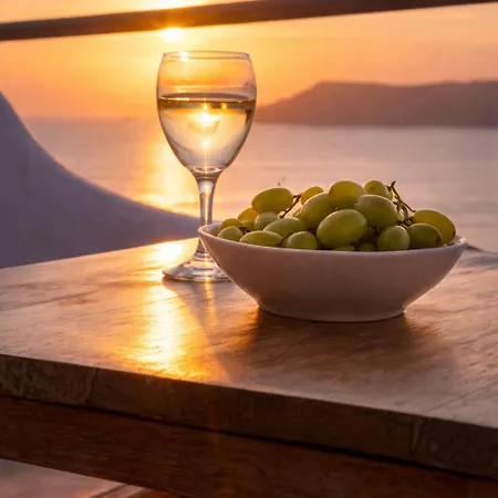 Ikastikies 4* Fira (Santorini)