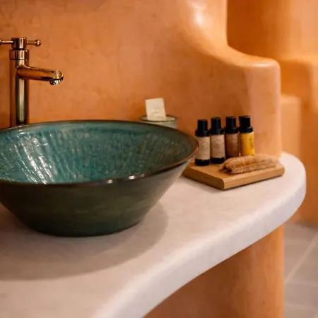 Lägenhetshotell Ikastikies 4*