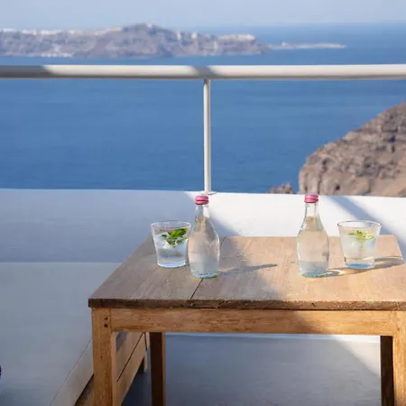 Lägenhetshotell Ikastikies Fira (Santorini)