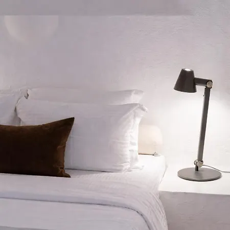 Ikastikies Aparthotel Fira (Santorini)
