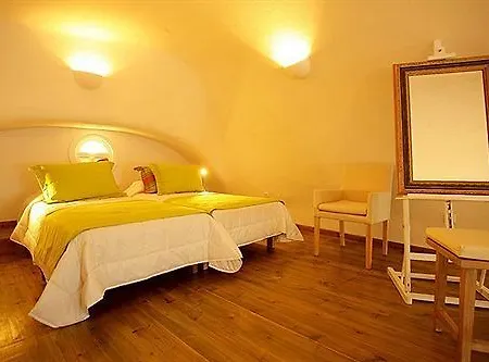 Ikastikies Fira (Santorini)