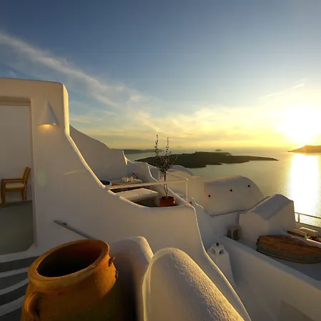 Ikastikies 4* Fira (Santorini)