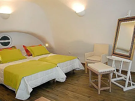 Ikastikies Fira (Santorini)