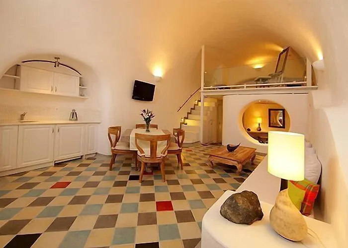 Ikastikies 4* Fira (Santorini)