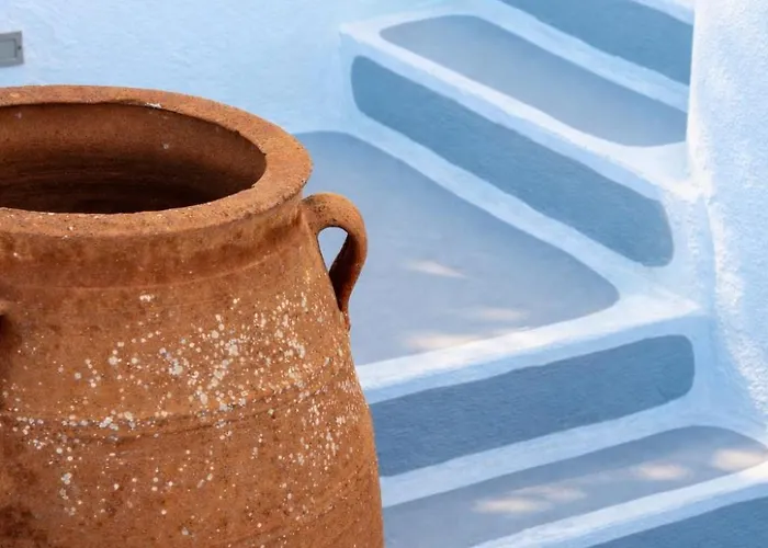 Ikastikies Apart-hotel Fira (Santorini)