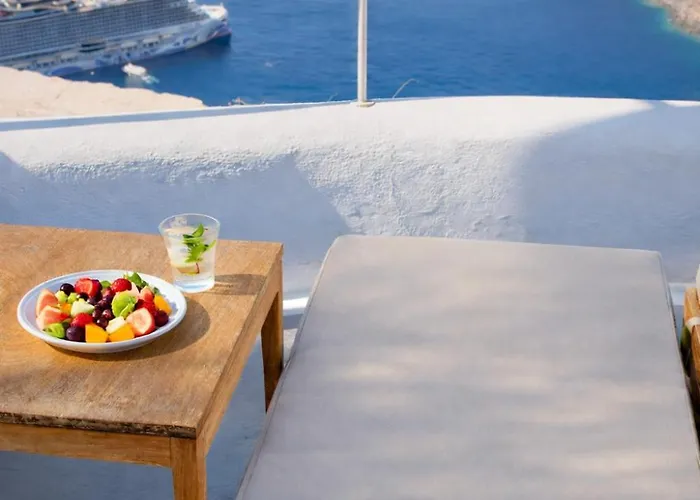 Ikastikies Fira (Santorini)